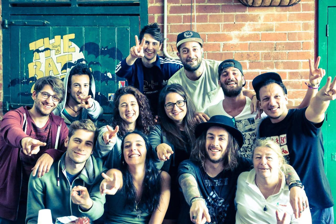 بيت شباب Old Fire Station Backpackers بيرث المظهر الخارجي الصورة